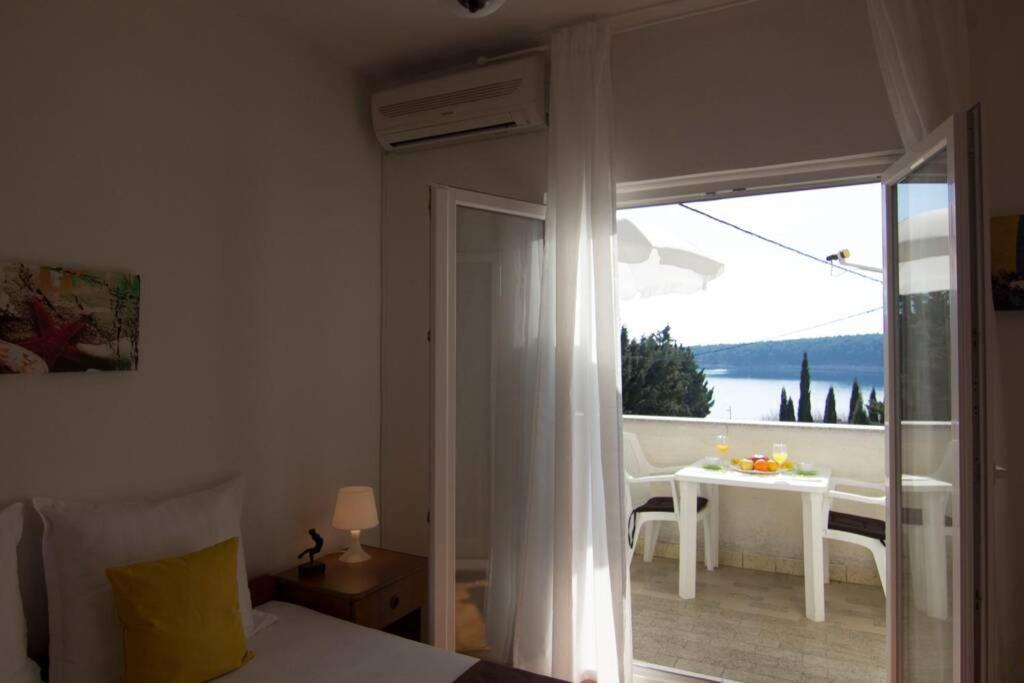 Sea View Room With Kitchen, Balcony&Air Condition Barbat na Rabu Exterior foto