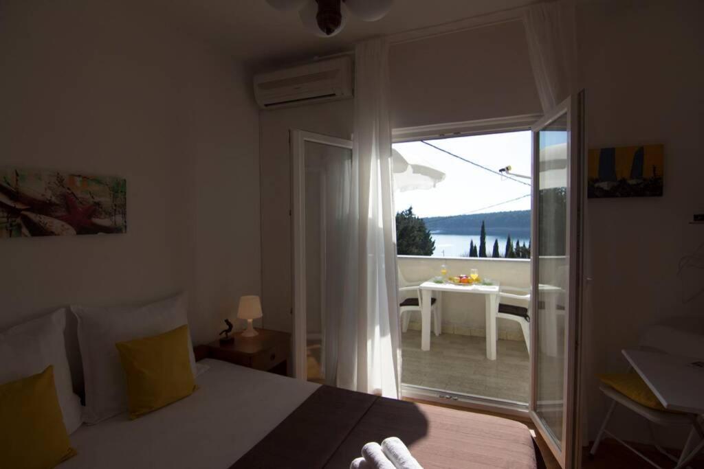 Sea View Room With Kitchen, Balcony&Air Condition Barbat na Rabu Exterior foto