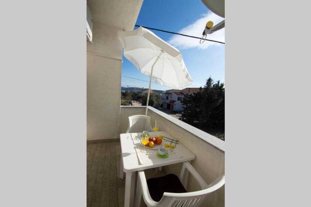 Sea View Room With Kitchen, Balcony&Air Condition Barbat na Rabu Exterior foto